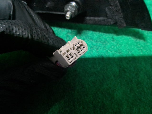 【中古】プロボックス DBE-NCP165V 左サイドミラー 87940-52G10