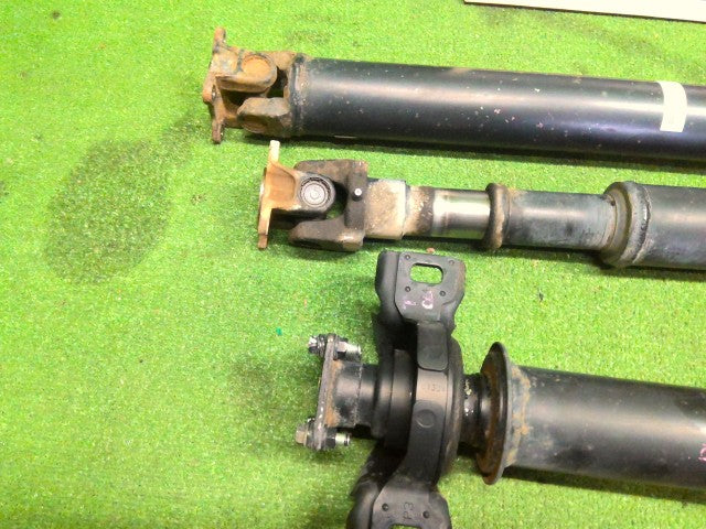 【中古】プロボックス DBE-NCP165V リアプロペラシャフト 37100-52130
