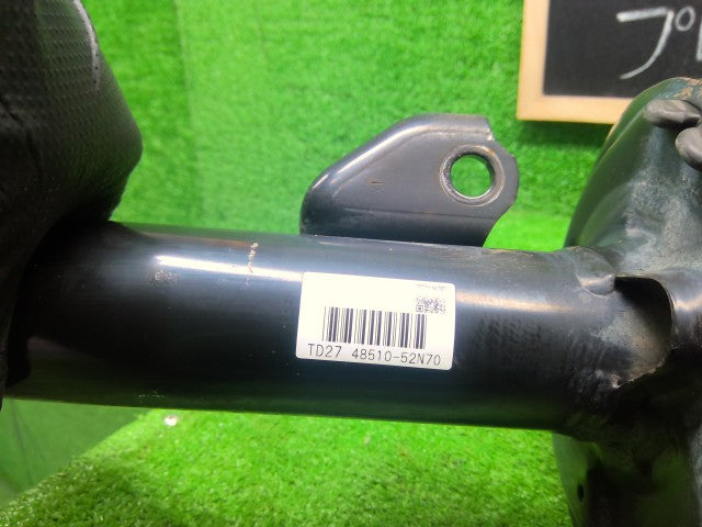 【中古】プロボックス DBE-NCP165V 右フロントストラット 48510-52N70