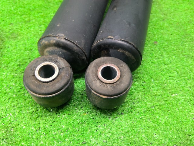 【中古】プロボックス DBE-NCP165V リアストラット・アブソーバーセット 48131-52M80