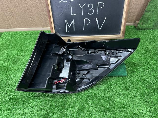 ＭＰＶ DBA-LY3P 左テールランプ 左ブレーキランプ