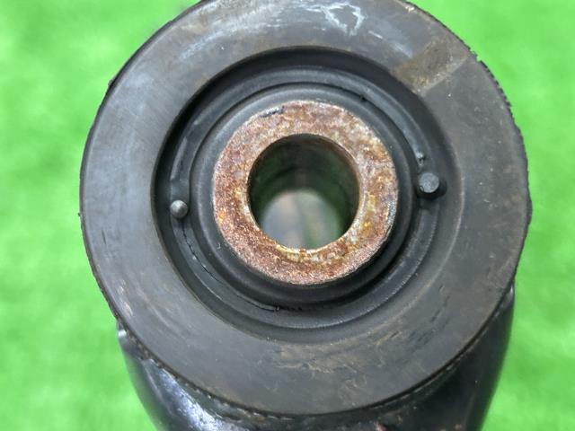 ＭＰＶ DBA-LY3P 右フロントロアアーム L206-34-30ZC
