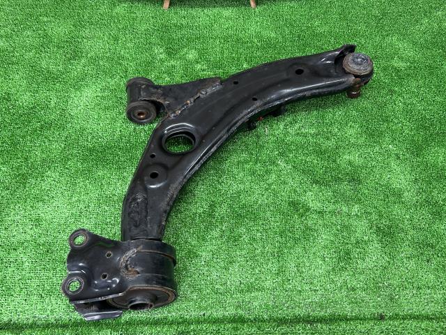 ＭＰＶ DBA-LY3P 左フロントロアアーム L206-34-35ZC