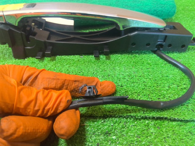 【中古】エクストレイル DBA-NT31 右フロント ドア