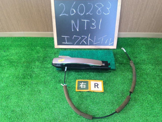 【中古】エクストレイル DBA-NT31 右リア アウター