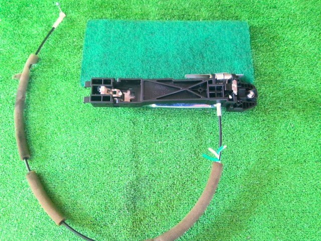 【中古】エクストレイル DBA-NT31 右リア アウター