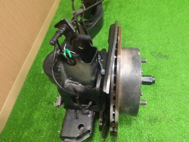 【中古】エクストレイル DBA-NT31 右リア ナックルハブ