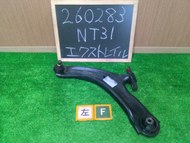 【中古】エクストレイル DBA-NT31 左フロントロアアーム 54501-JG00B