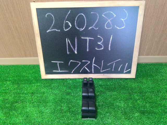 【中古】エクストレイル DBA-NT31 パワーウインドウスイッチ PWスイッチ