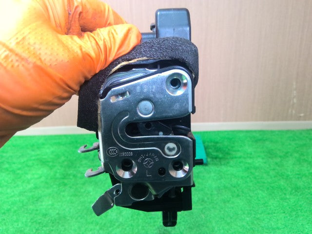 【中古】エクストレイル DBA-NT31 左リア ドアロック