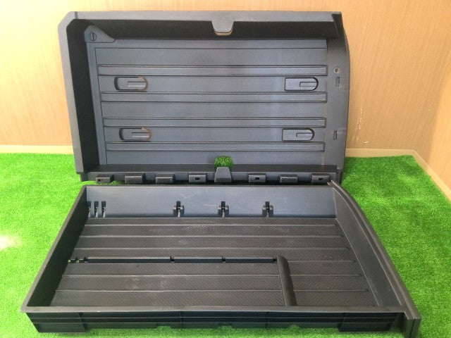 【中古】エクストレイル DBA-NT31 右側 ラゲッジトレイ