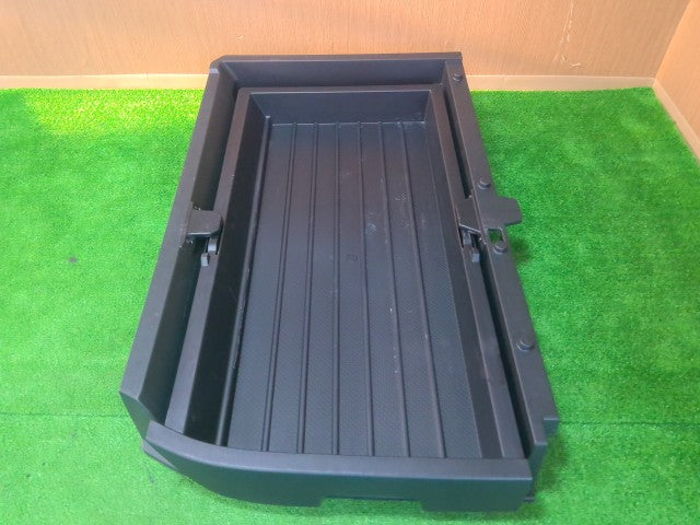 【中古】エクストレイル DBA-NT31 左側 ラゲッジトレイ