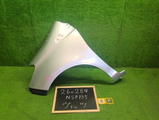 ヴィッツ 左Ｆフェンダー DBA-NSP135 53812-52360
