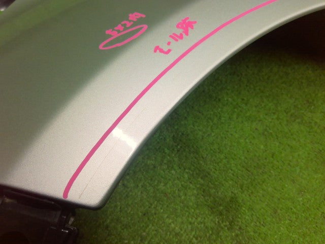 ヴィッツ 左Ｆフェンダー DBA-NSP135 53812-52360
