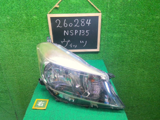 ヴィッツ 右ヘッドランプＡＳＳＹ DBA-NSP135 81110-52D20