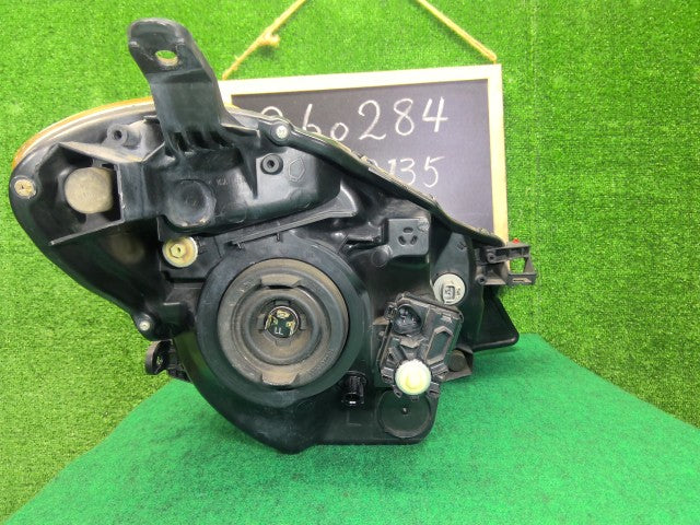 ヴィッツ 左ヘッドランプＡＳＳＹ DBA-NSP135 81150-52D20
