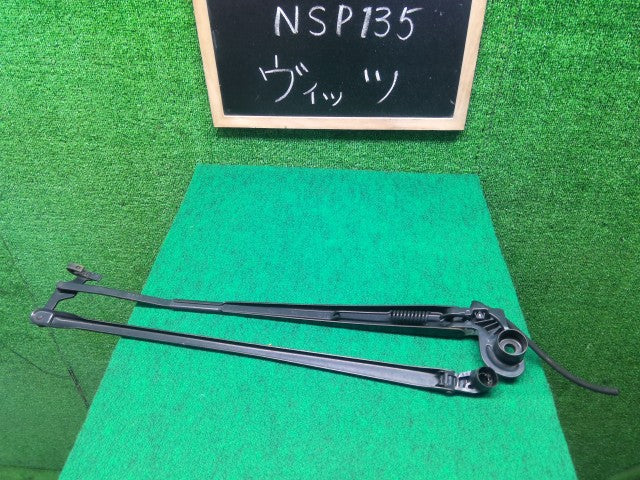 ヴィッツ その他 外装部品 DBA-NSP135