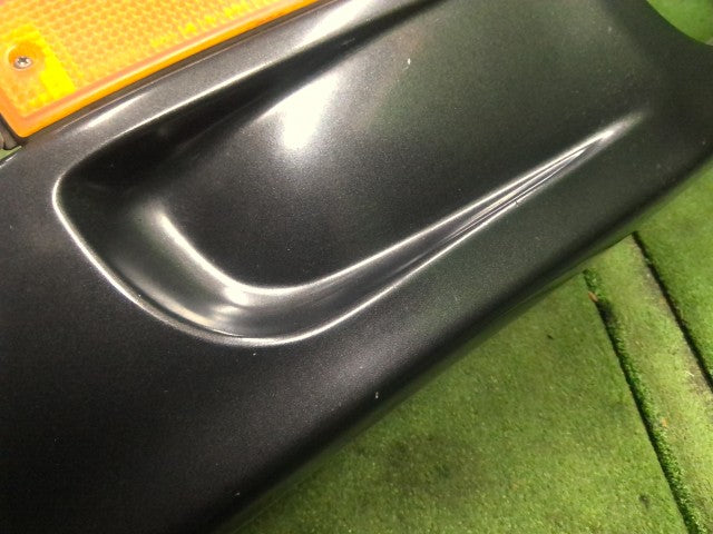 【中古】ハイラックスサーフ Y-KZN130W ＦバンパーＡＳＳＹ 52101-35180 自社品番260291 204