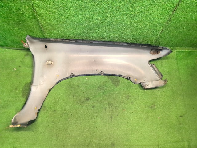 【中古】ハイラックスサーフ Y-KZN130W 左フロントフェンダー 53802-35110 自社品番260291 204