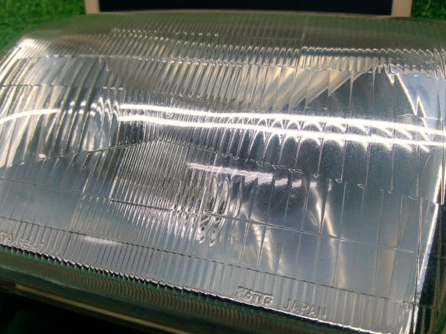 【中古】ハイラックスサーフ Y-KZN130W 右ヘッドランプＡＳＳＹ 81110-35090 自社品番260291 204