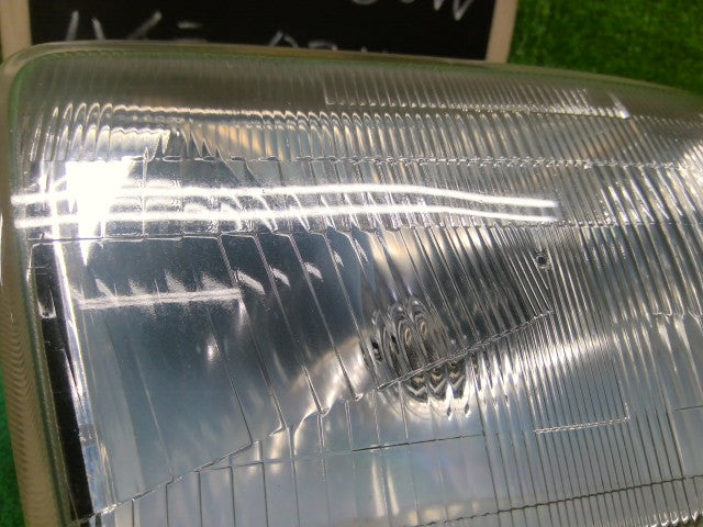 【中古】ハイラックスサーフ Y-KZN130W 左ヘッドランプＡＳＳＹ 81150-35090 自社品番260291 204