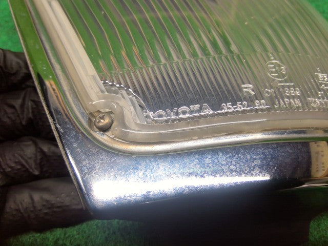 【中古】ハイラックスサーフ Y-KZN130W 右クリアランスランプ 81610-35181 自社品番260291 204