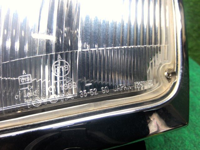 【中古】ハイラックスサーフ Y-KZN130W 左クリアランスランプ 81620-35181 自社品番260291 204