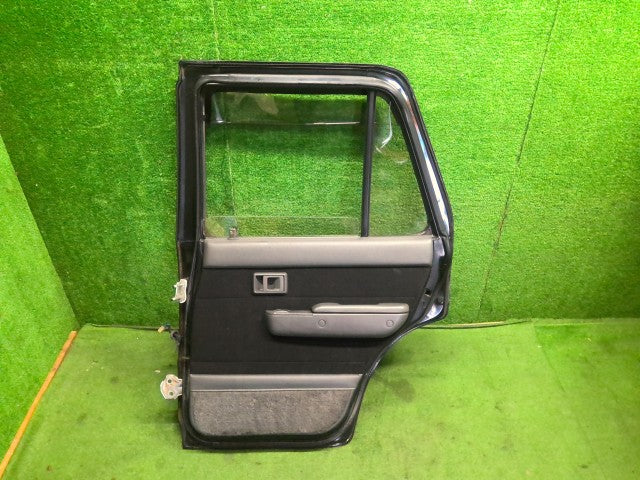 ハイラックスサーフ 右ＲドアＡＳＳＹ Y-KZN130W 67003-35050 204 自社品番260291 中古