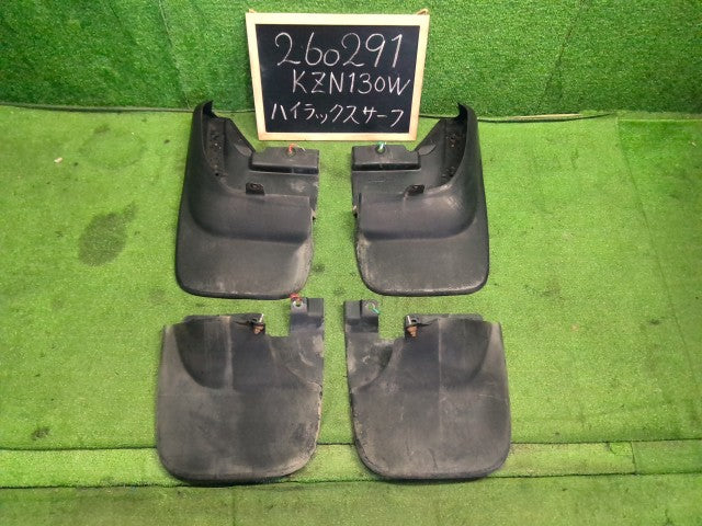 【中古】ハイラックスサーフ Y-KZN130W マッドガード（セット） 76603-39025 自社品番260291 204