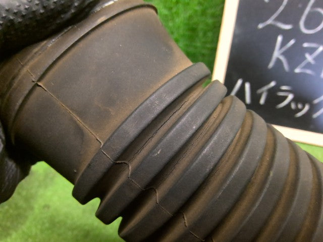 【中古】ハイラックスサーフ Y-KZN130W エアクリーナーＡＳＳＹ 17700-67080 自社品番260291 204