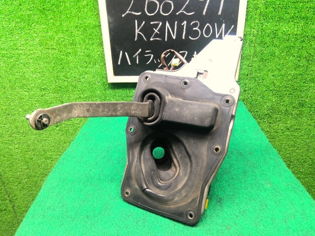 【中古】ハイラックスサーフ Y-KZN130W シフトレバー  自社品番260291 204