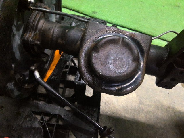 【中古】ハイラックスサーフ Y-KZN130W リア デフ ホーシングＡＳＳＹ 41110-26210 自社品番260291 204