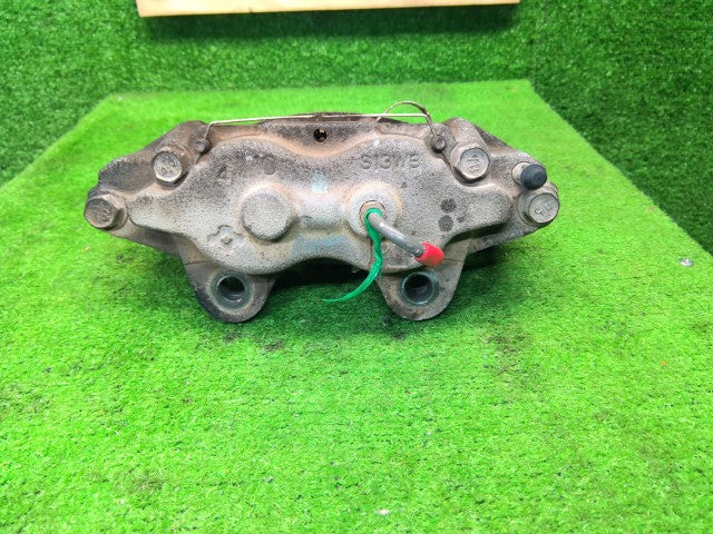 【中古】ハイラックスサーフ Y-KZN130W 右フロント キャリパー 44730-35090 自社品番260291 204