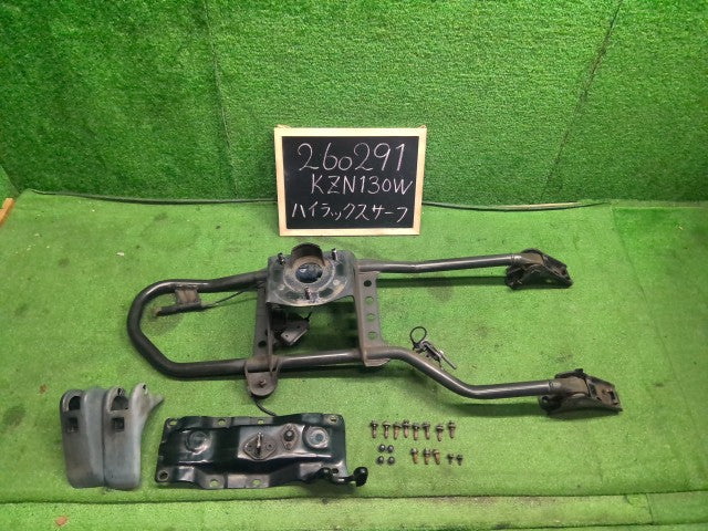 【中古】ハイラックスサーフ Y-KZN130W スペアタイヤキャリア 51900-35241 自社品番260291 204