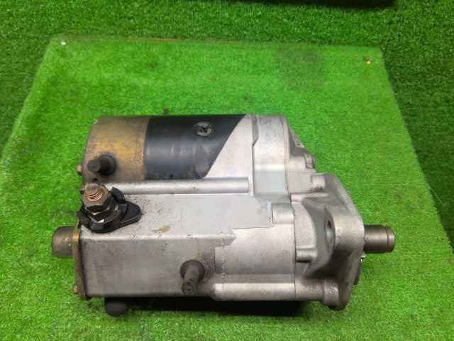 【中古】ハイラックスサーフ Y-KZN130W セルモーター 28100-67020 自社品番260291 204