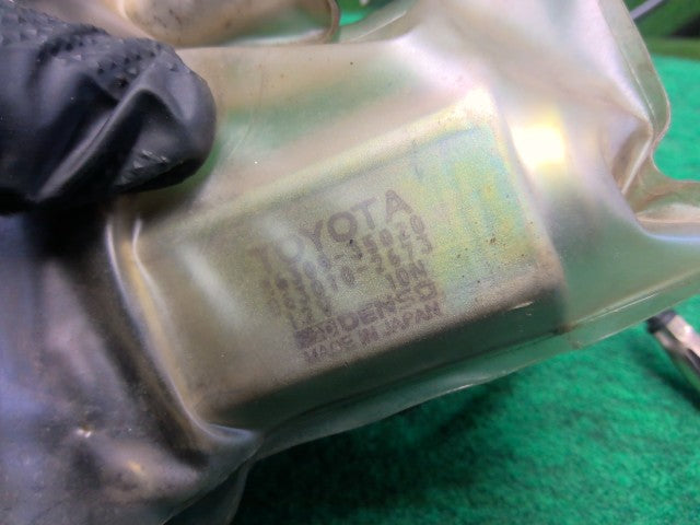 【中古】ハイラックスサーフ Y-KZN130W アンテナ 86300-35040 自社品番260291 204