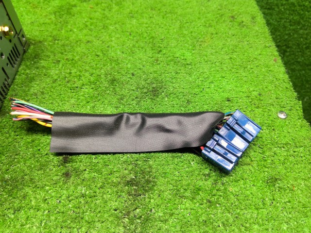 【中古】ハイラックスサーフ Y-KZN130W ラジカセ  自社品番260291 204