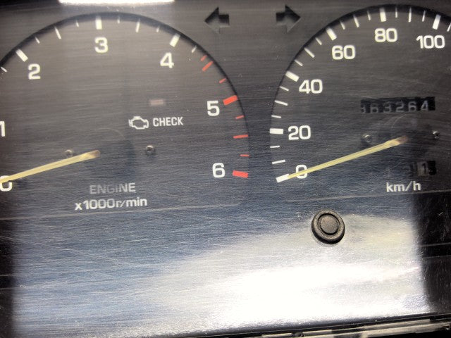 【中古】ハイラックスサーフ Y-KZN130W スピードメーター 83100-35700 自社品番260291 204