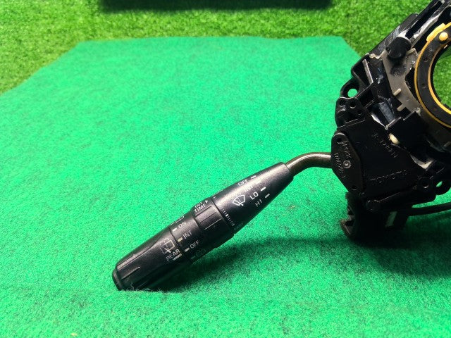 【中古】ハイラックスサーフ Y-KZN130W ディマースイッチ 84310-35440 自社品番260291 204