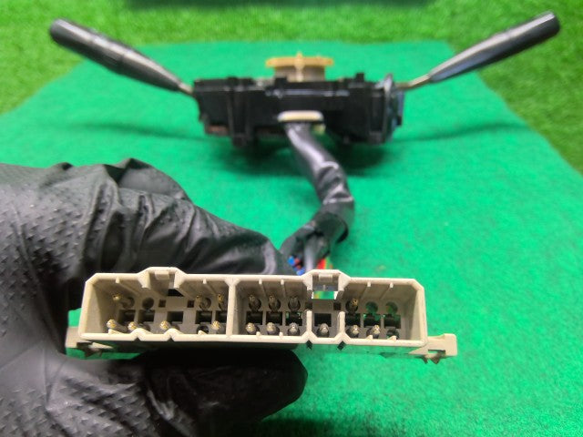 【中古】ハイラックスサーフ Y-KZN130W ディマースイッチ 84310-35440 自社品番260291 204
