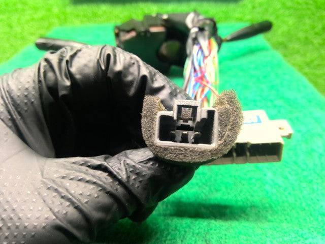 【中古】ハイラックスサーフ Y-KZN130W ディマースイッチ 84310-35440 自社品番260291 204