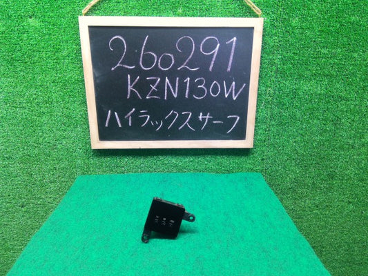 【中古】ハイラックスサーフ Y-KZN130W 時計  自社品番260291 204