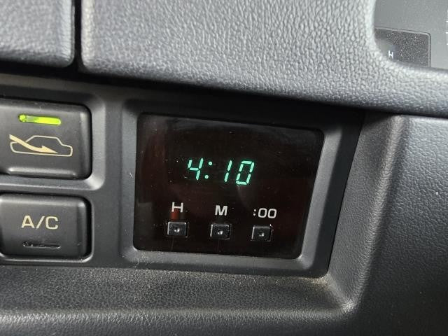 【中古】ハイラックスサーフ Y-KZN130W 時計  自社品番260291 204