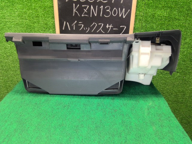 【中古】ハイラックスサーフ Y-KZN130W グローブＢＯＸ 55433-89109-B0 自社品番260291 204