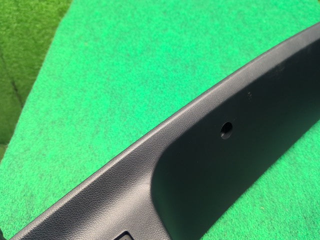 【中古】ハイラックスサーフ Y-KZN130W メーターフード 55411-89114 自社品番260291 204