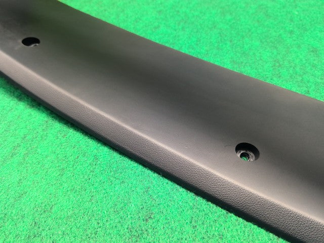 【中古】ハイラックスサーフ Y-KZN130W メーターフード 55411-89114 自社品番260291 204