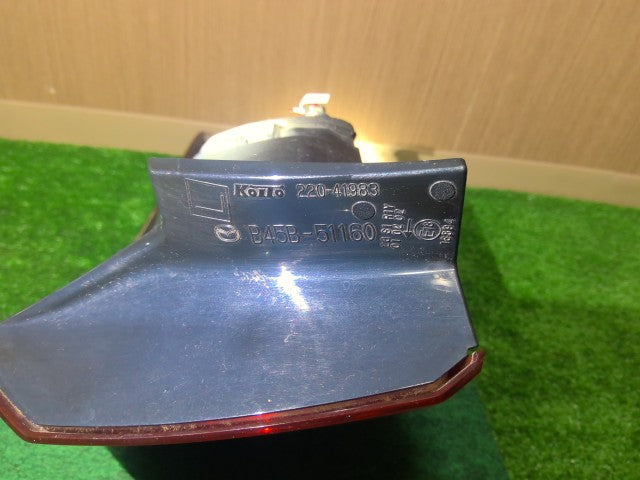 【中古】アクセラ DAA-BYEFP 左テールランプ 右ブレーキランプ