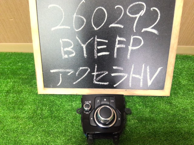 【中古】アクセラ DAA-BYEFP ナビ コマンド