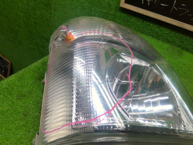 【中古】キャリィ EBD-DA16T 右ヘッドランプＡＳＳＹ 35120-82M01