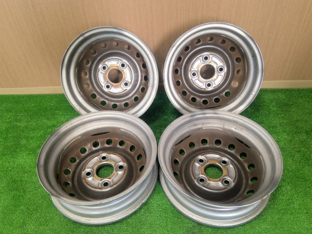 12インチ スチールホイール 12×3.5J 4H